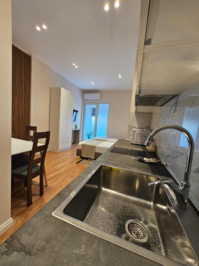 Alba Studio Apartment Tirana Kültér fotó